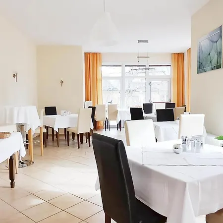 Gartenhotel Landart Hotel *