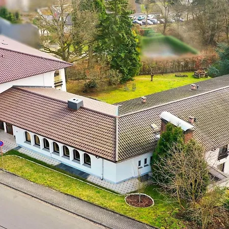 Gartenhotel Landart Отель Бад-Зоден-Зальмюнстер